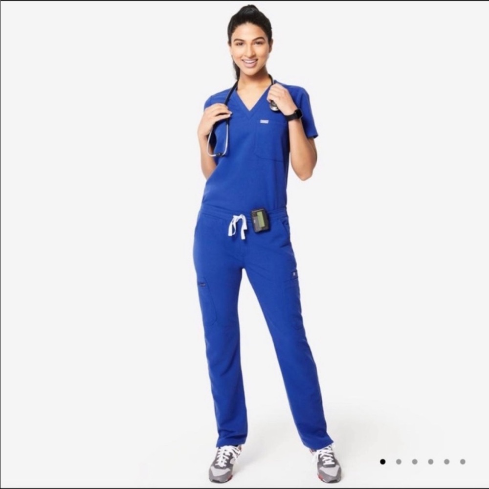 FIGS limited edition “Winning Blue” Yola scrub pants